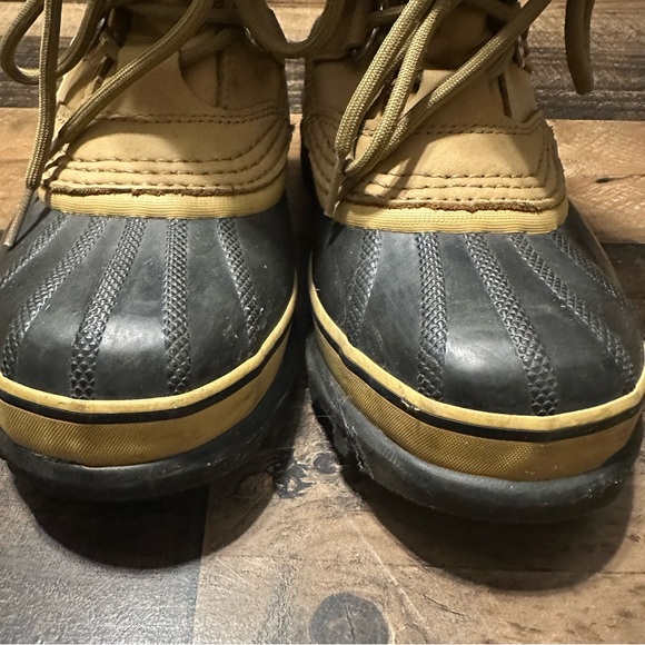 Sorel Caribou Boots - Picture 4 of 10